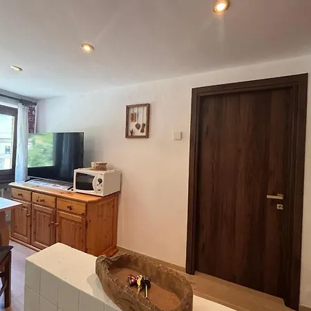 아파트 Maen Apartment, 발토우르넨체