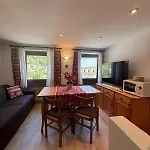 Lägenhet Maen Apartment,